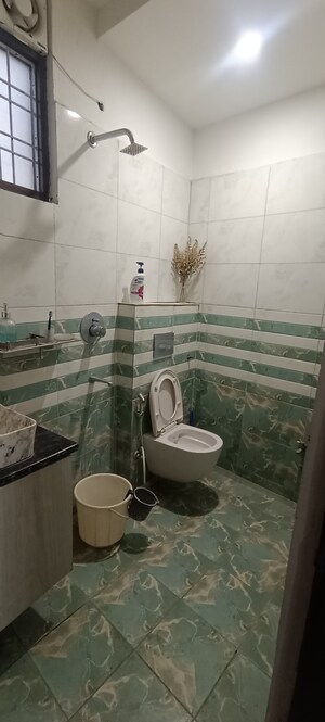 Bathroom in 1 BHK Builder Floor at Sushant Lok 3, Sector 57 – for Rent