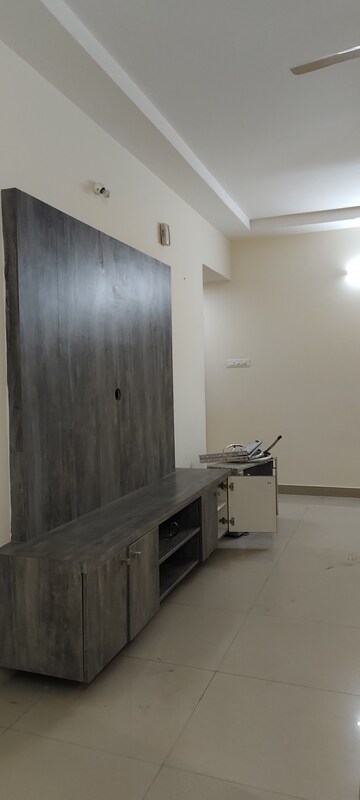 Furnished Amenities in 2 BHK Apartment at Halasuru – for Rent