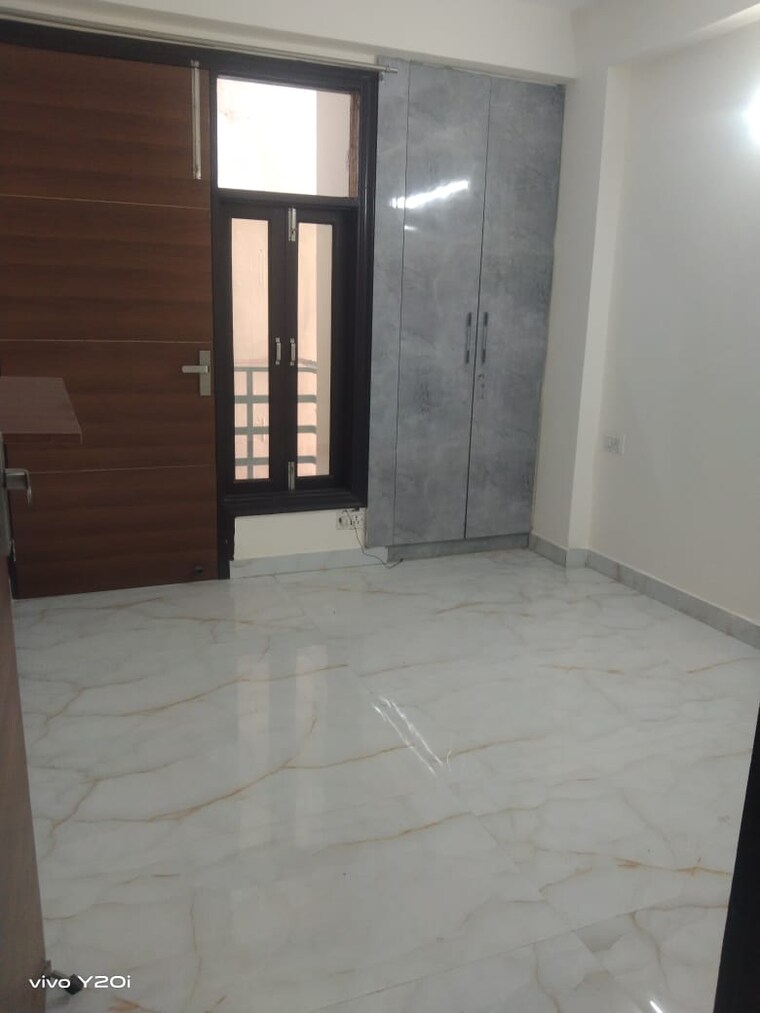 Room, palm-residency-chhatarpur 1 Bedroom 500 Sq.Ft. Apartment In Chattarpur Delhi 9660417
