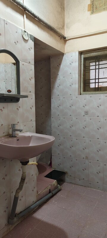 Bathroom in 2 BHK Builder Floor at Indiranagar – for Rent