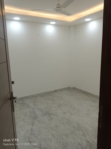 Bedroom in 3 BHK Builder Floor at Govindpuri – for Sale
