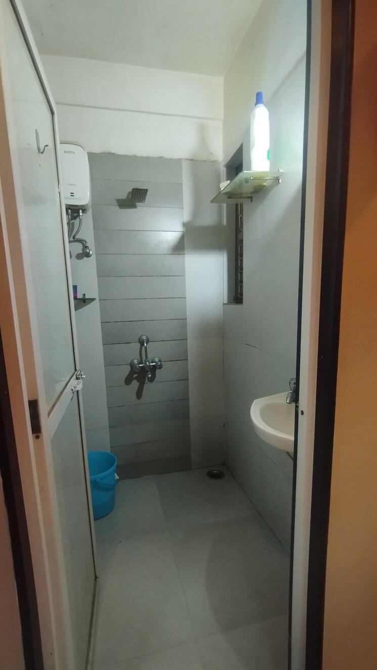 Bathroom, ulwe sector 2 1 Bedroom 450 Sq.Ft. Apartment In Ulwe Sector 2 Navi Mumbai 9660410