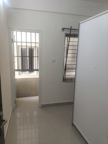 Room in 2 BHK Apartment at Krishna Residency Kadubeesanahalli, Kadubeesanahalli – for Rent