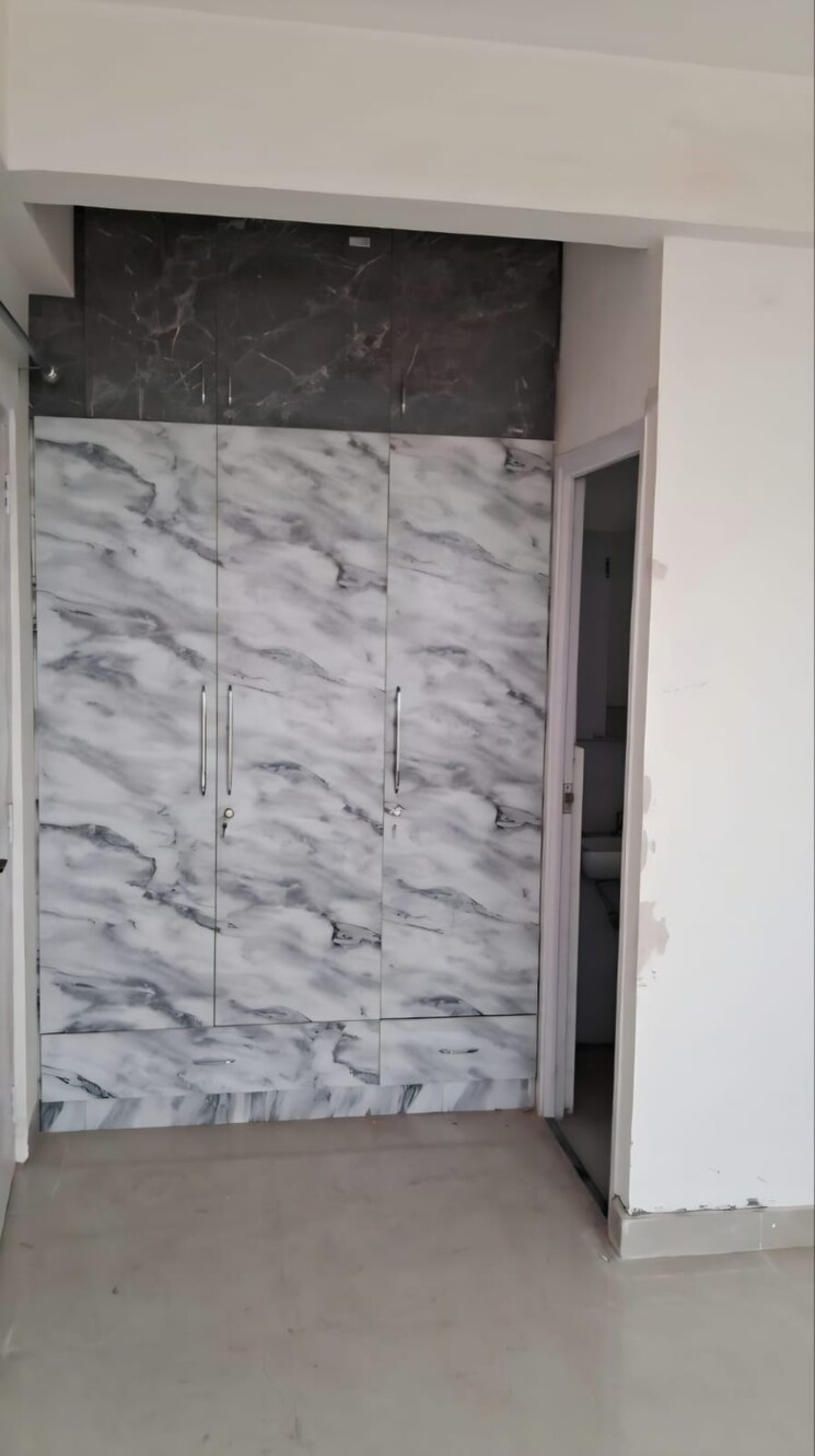 Room, suncity-avenue-76 2 Bedroom 647 Sq.Ft. Apartment In Sector 76 Gurgaon 9660487