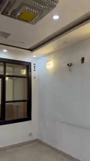 Room in 2 BHK Apartment at SRS Residency, Sector 88 – for Rent