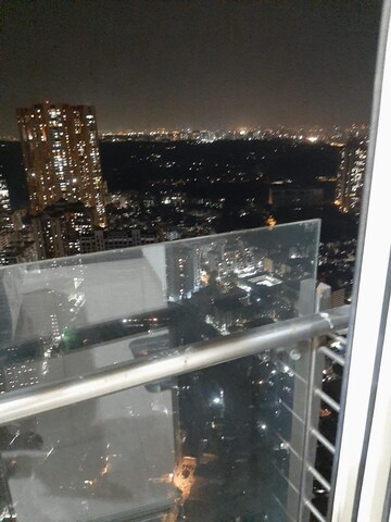 Furnished Amenities in 4 BHK Apartment at JP Decks, Goregaon East – for Rent