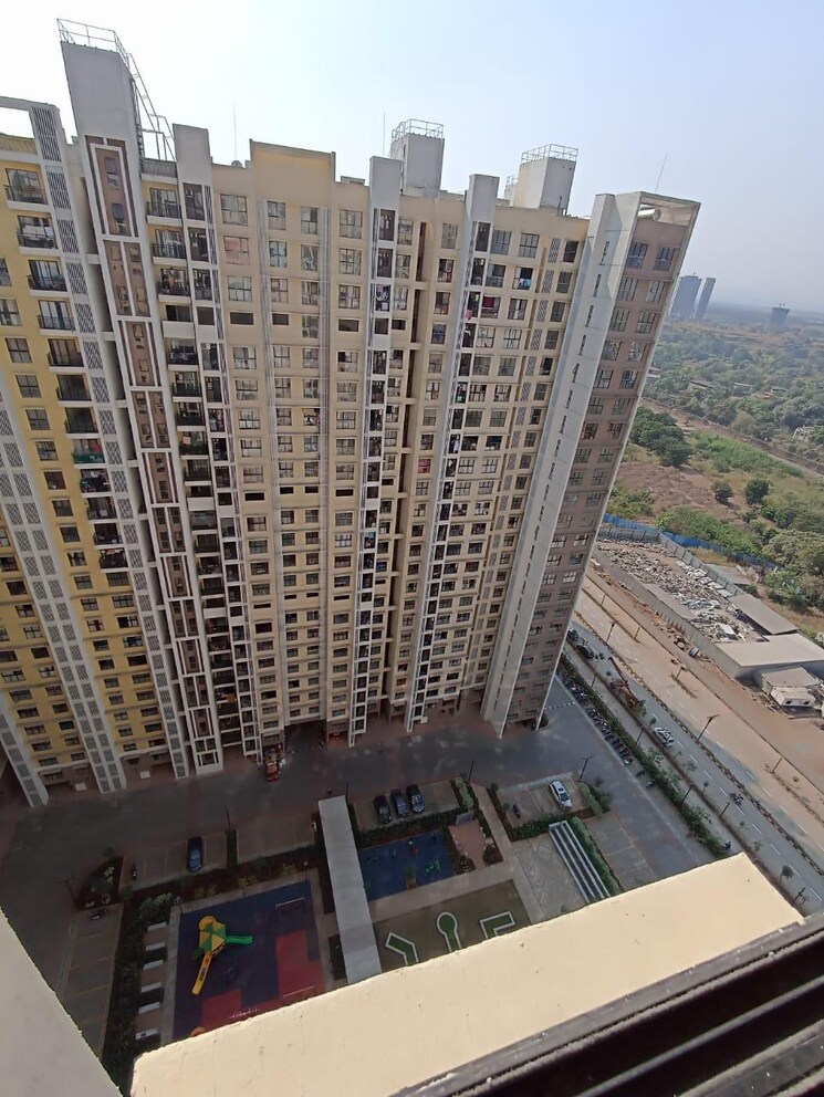 Exterior View, runwal-gardens-phase-i 1.5 Bedroom 535 Sq.Ft. Apartment In Dombivli East Thane 9660726