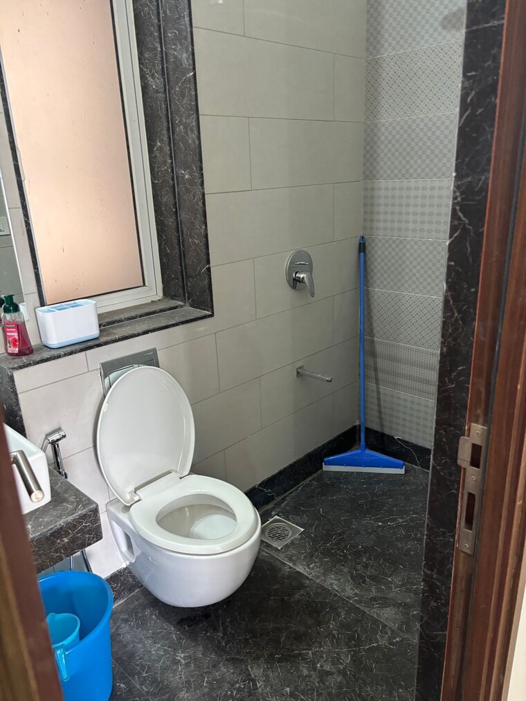 Bathroom, omkar-alta-monte 3 Bedroom 1225 Sq.Ft. Apartment In Malad East Mumbai 9660733
