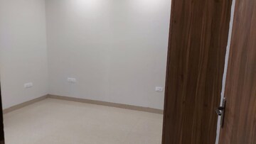 Room in 2 BHK Independent House at Gomti Nagar – for Rent