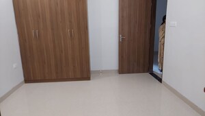Room in 2 BHK Independent House at Gomti Nagar – for Rent