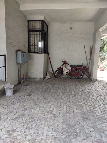 Parking in 4 BHK Villa at Paranjape Ojas, Pashan Sus Road – for Rent