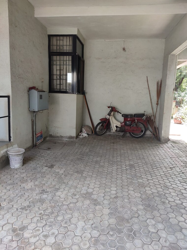  Parking, paranjape-ojas 4 Bedroom 2590 Sq.Ft. Villa In Pashan Sus Road Pune 9660742