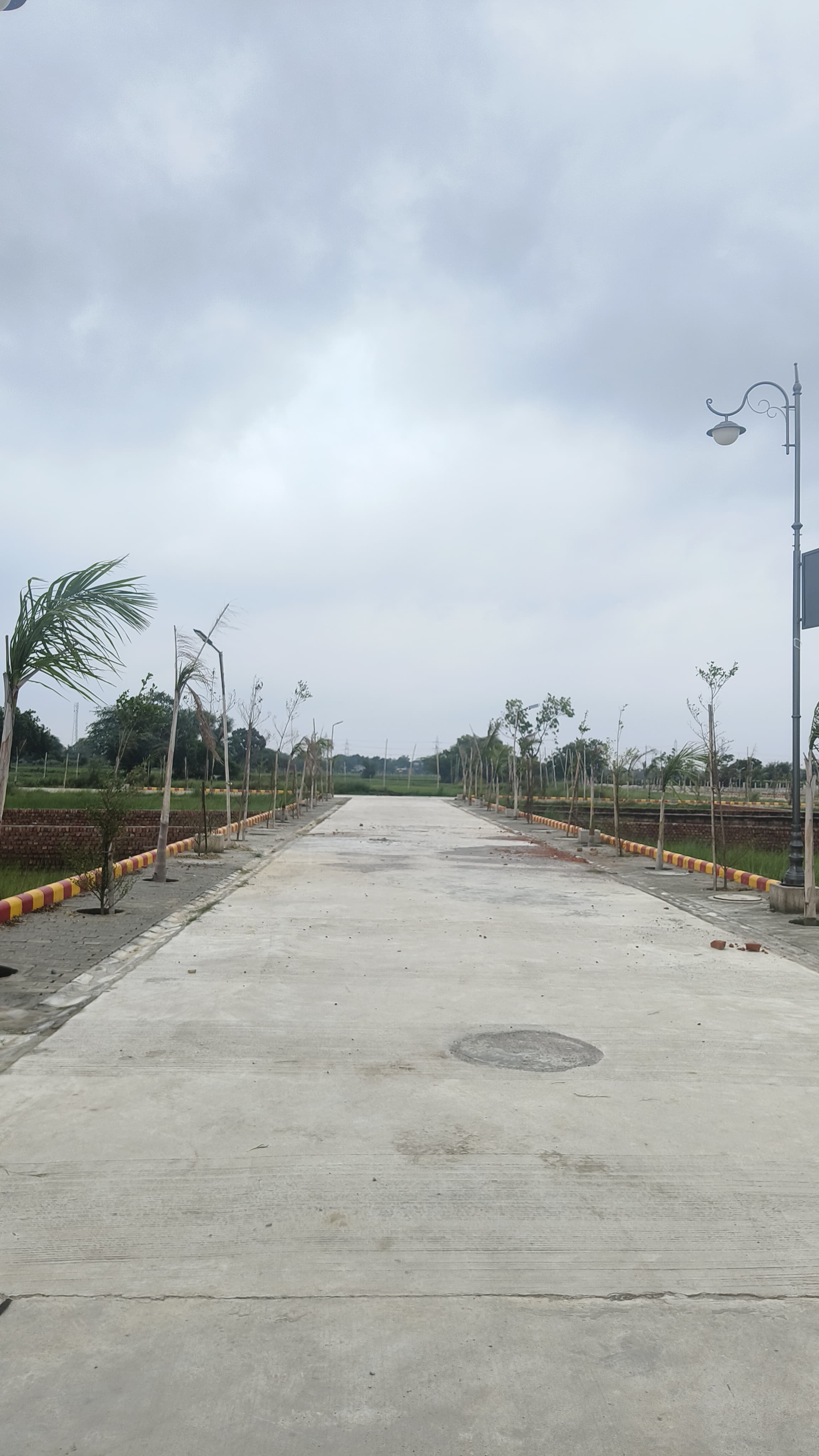 Plot For Sale in Raebareli Road