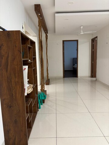 Room in 3 BHK Apartment at SNN Raj GreenBay, Electronic City Phase ii – for Rent