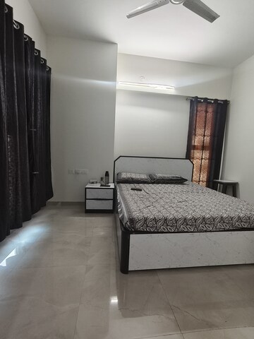 Bedroom in 2 BHK Apartment at Sheth Irene, Malad West – for Rent