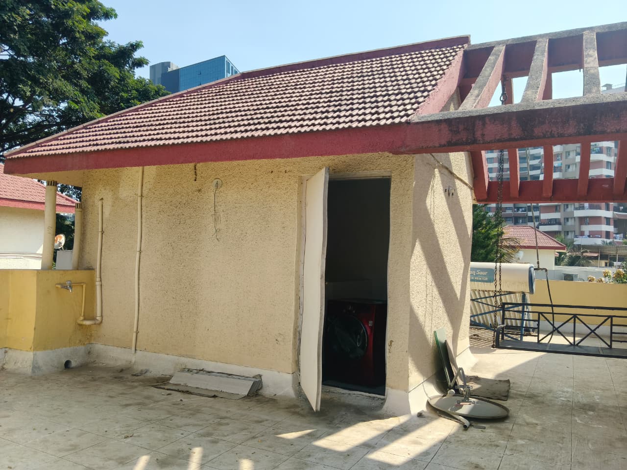 3.5 BHK + Servant Room 2560 Sq.Ft. Independent House in Kapil Malhar Apartment