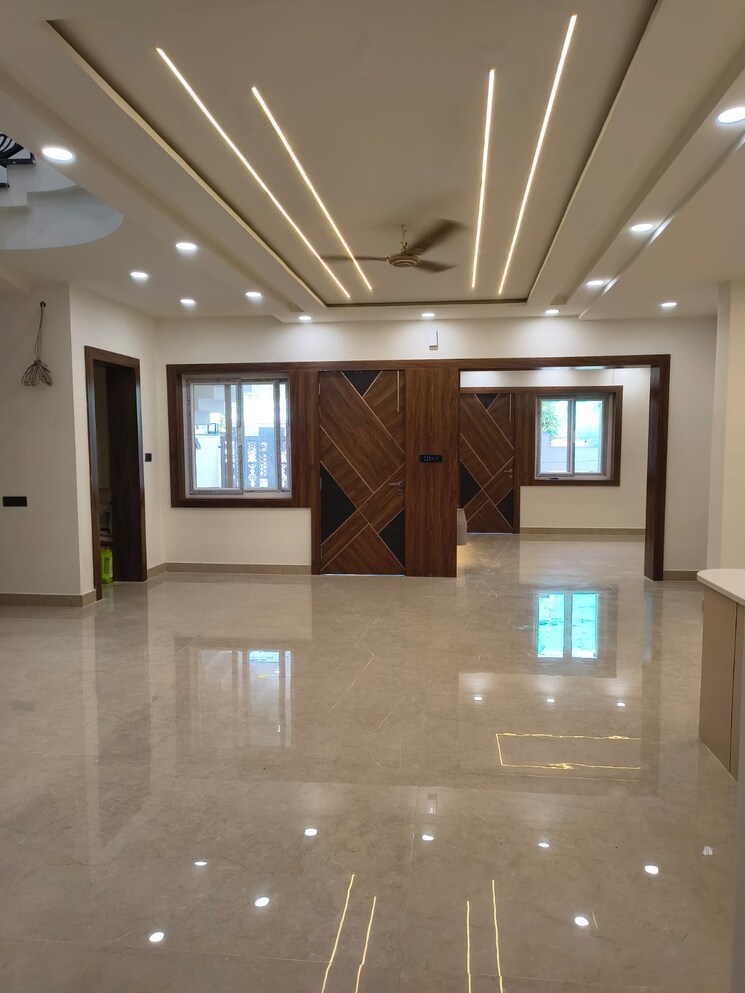 Living Room, gomti nagar 6 Bedroom 2154 Sq.Ft. Villa In Gomti Nagar Lucknow 9660758