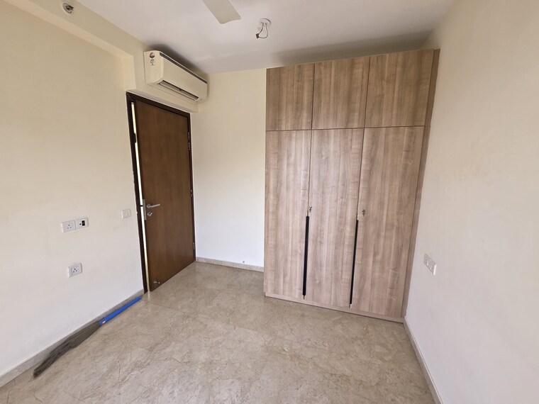 Room, hiranandani-zen 1 Bedroom 382 Sq.Ft. Apartment In Powai Mumbai 9660751