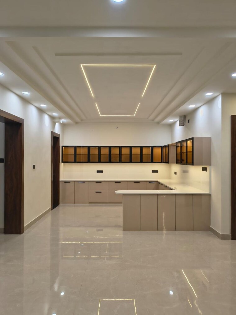 undefined, gomti nagar 5 Bedroom 2150 Sq.Ft. Villa In Gomti Nagar Lucknow 9660781