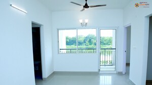 Room in 1 BHK Apartment at Shriram Sunshine One, Uttarpara Kotrung – for Sale