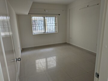 Room in 3 BHK Apartment at Confident Orion, Sarjapur – for Rent