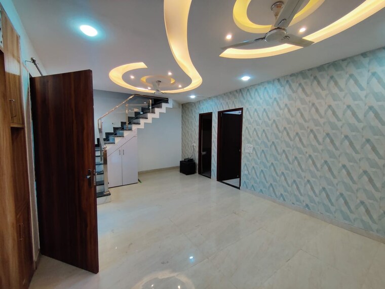 Room, aman vihar 3 Bedroom 115 Sq.Yd. Independent House In Aman Vihar Dehradun 9660862