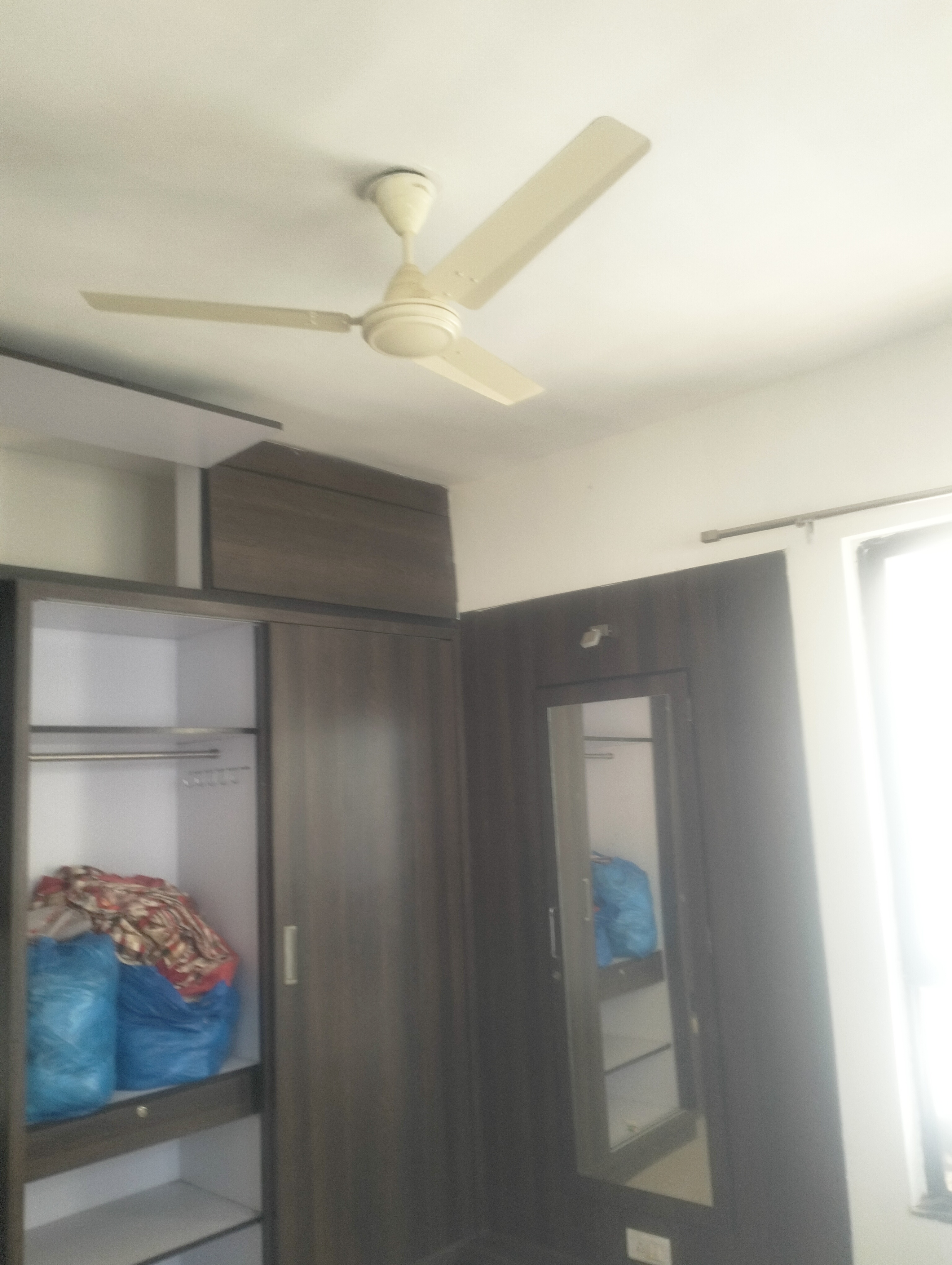 2 BHK Apartment For Rent in Naren Hills