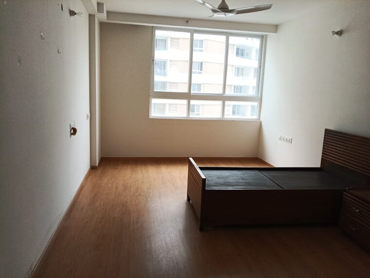 Room, mantri-lithos 2.5 Bedroom 1750 Sq.Ft. Apartment In Thanisandra Bangalore 9660873