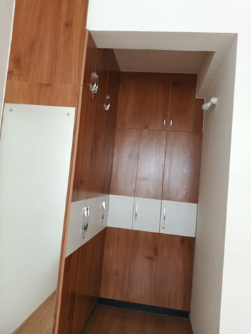 Furnished Amenities in 2.5 BHK Apartment at Mantri Lithos, Thanisandra – for Rent