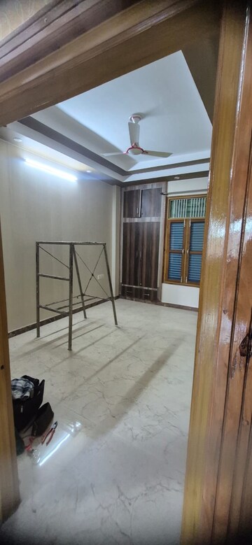 3 BHK Builder Floor For Rent in Canal Road