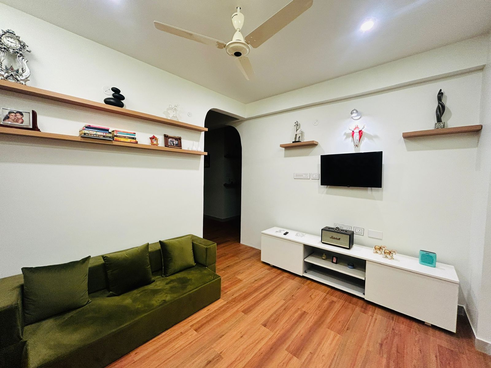 4 BHK 2500 Sq.Ft. Apartment in LnT Raintree Boulevard