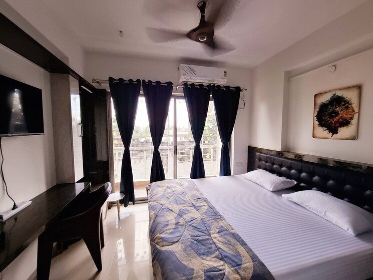 Master Bedroom, nitesh-columbus-square 3 Bedroom 1653 Sq.Ft. Apartment In Bellary Road Bangalore 9660912