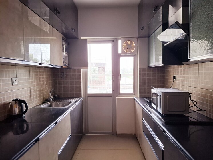 Kitchen, nitesh-columbus-square 3 Bedroom 1653 Sq.Ft. Apartment In Bellary Road Bangalore 9660912