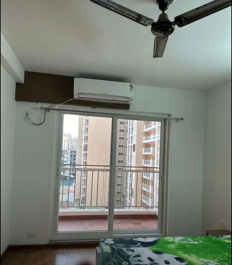 Room, gomti nagar 2 Bedroom 1200 Sq.Ft. Apartment In Gomti Nagar Lucknow 9660926