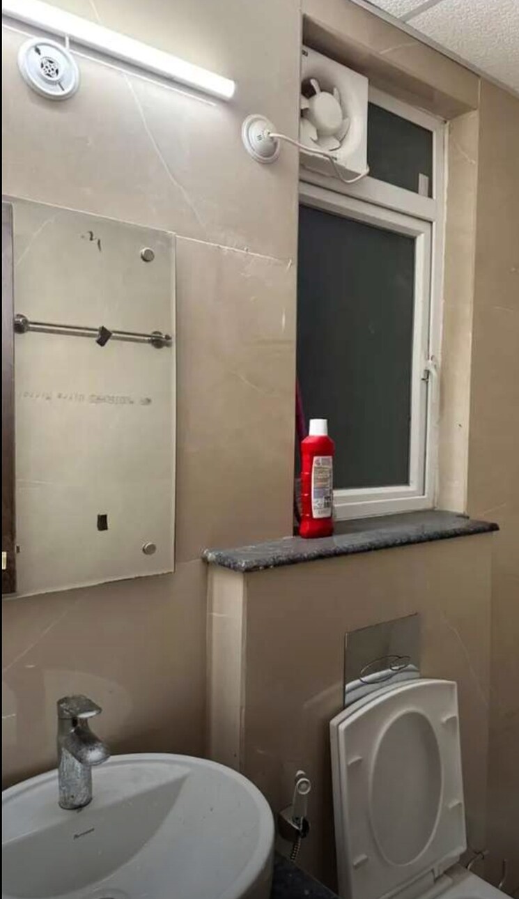 undefined, gomti nagar 2 Bedroom 1200 Sq.Ft. Apartment In Gomti Nagar Lucknow 9660926