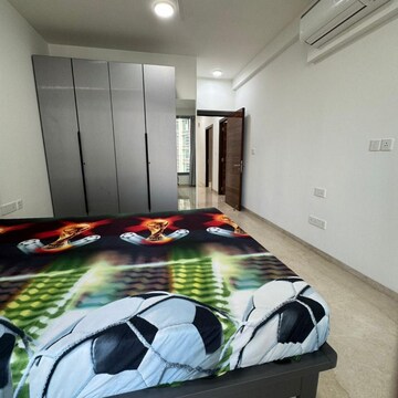 Bedroom in 3 BHK Apartment at Oberoi Realty Esquire, Gokuldham Colony – for Rent