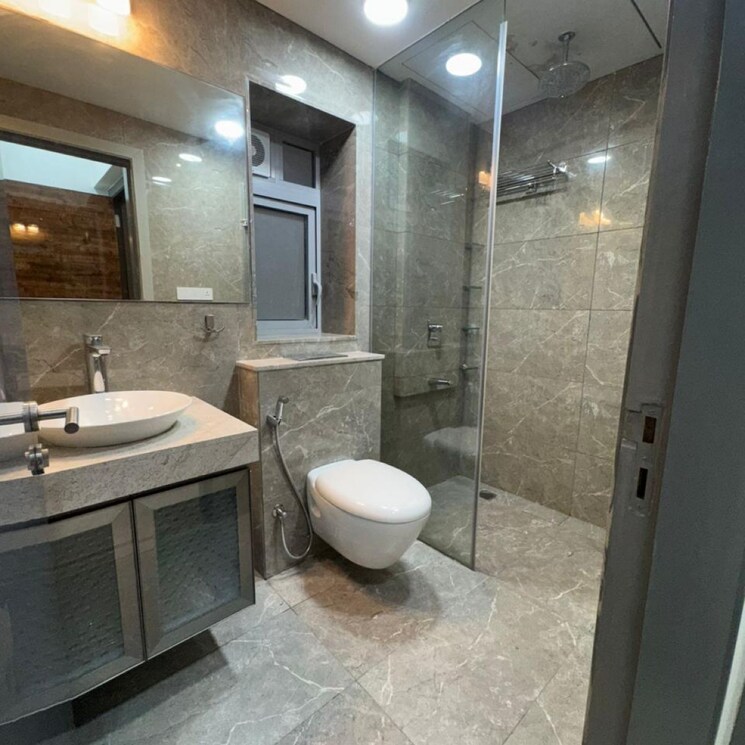 Bathroom, oberoi-realty-esquire 3 Bedroom 1366 Sq.Ft. Apartment In Gokuldham Colony Mumbai 9660919