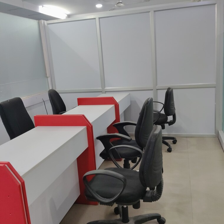 Team Area, lajpat nagar Commercial Office Space 1200 Sq.Ft. In Lajpat Nagar Delhi 9660948