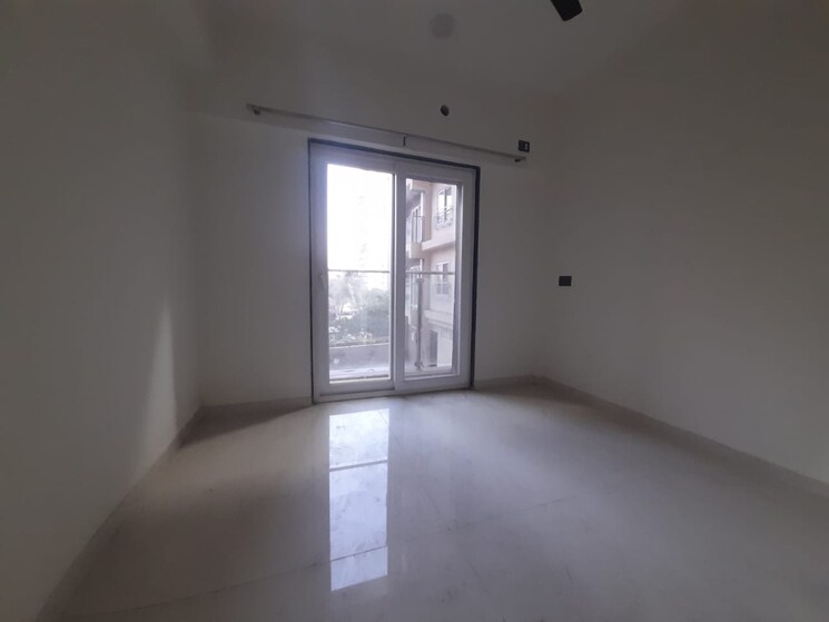 Room, goregaon west 2 Bedroom 780 Sq.Ft. Apartment In Goregaon West Mumbai 9660957