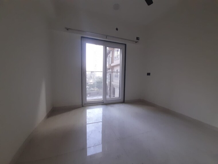 Room, goregaon west 2 Bedroom 780 Sq.Ft. Apartment In Goregaon West Mumbai 9660957