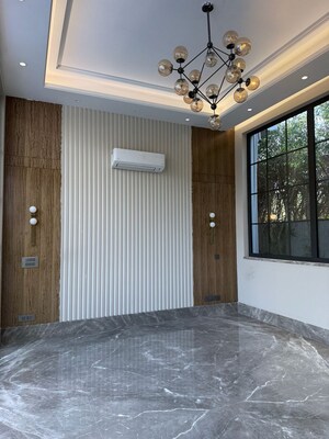 Room in 5 BHK Villa at Gadaipur – for Sale