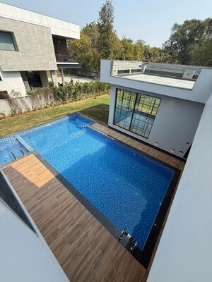 5 BHK Villa – Exterior View View at Gadaipur - for Sale