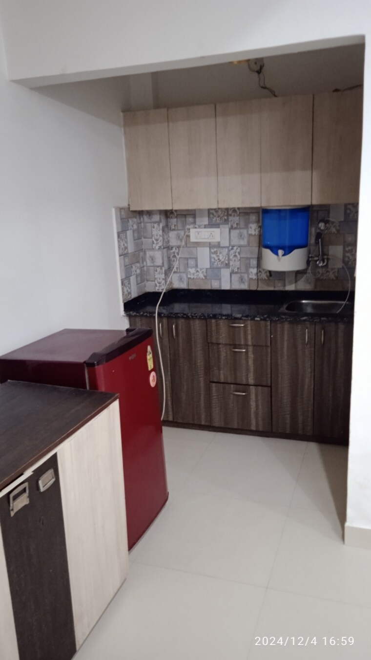 Kitchen, dlf-city-phase-iv 1 RK 540 Sq.Ft. Builder Floor In Dlf Phase iv Gurgaon 9660967