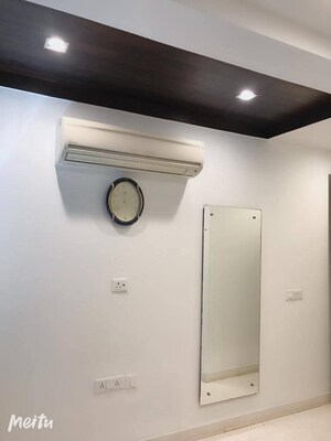 Furnished Amenities in 3 BHK Builder Floor at Greater Kailash I – for Rent