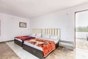 3.5 BHK Apartment For Rent in DLF The Crest, Sector 54