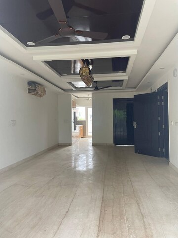 Room in 1 RK Builder Floor at Housing Board Colony Sector 17, Sector 17a – for Rent