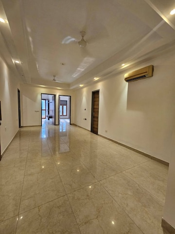 Room in 1 RK Builder Floor at Housing Board Colony Sector 17, Sector 17a – for Rent