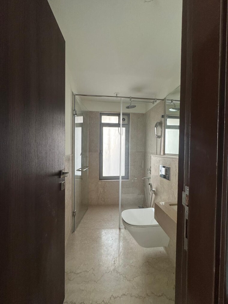 Bathroom, piramal-aranya-arav 2 Bedroom 788 Sq.Ft. Apartment In Byculla Mumbai 9661003