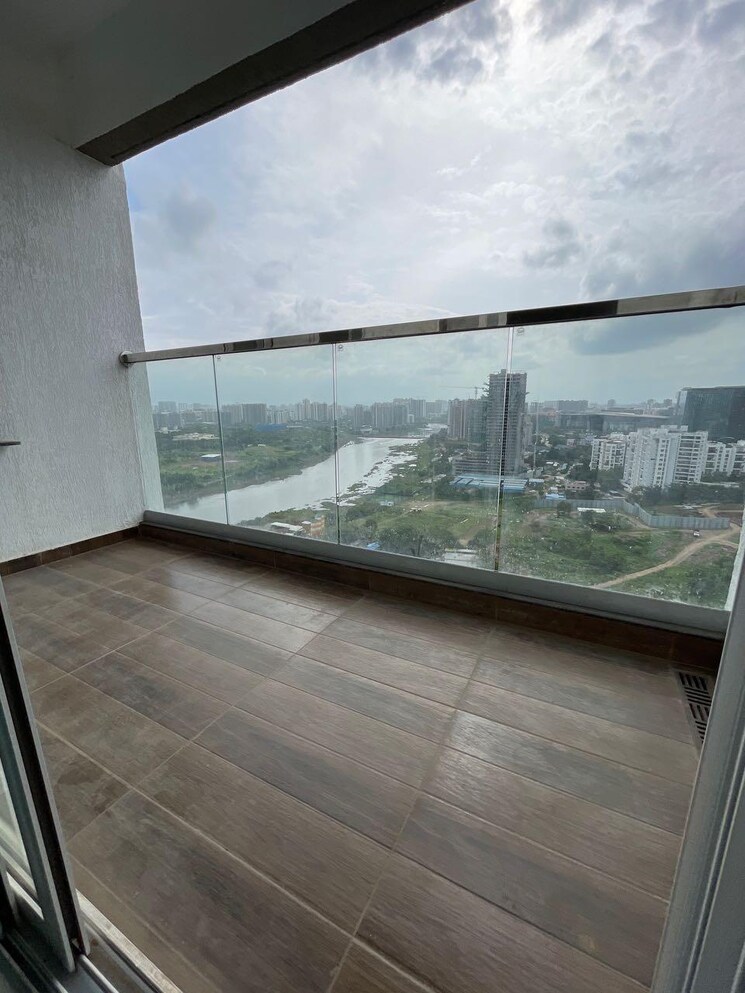 Balcony, yashwin-orizzonte 3 Bedroom 1000 Sq.Ft. Apartment In Kharadi Pune 9661010