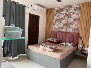 Bedroom in 3 BHK Apartment at Omaxe Heights Gomti Nagar, Gomti Nagar – for Rent
